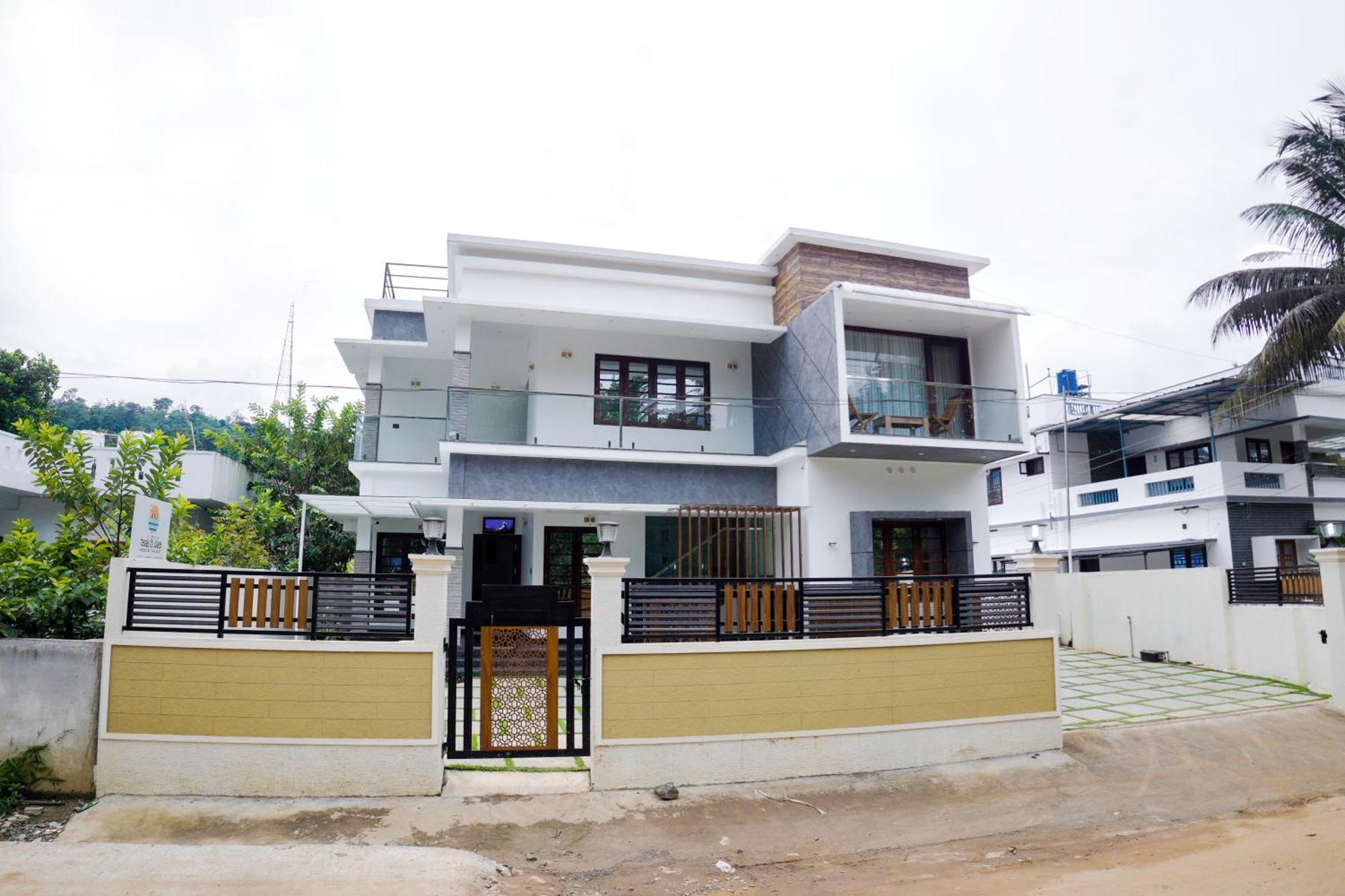 Teak And Lake Homestay Thekkady Exterior foto